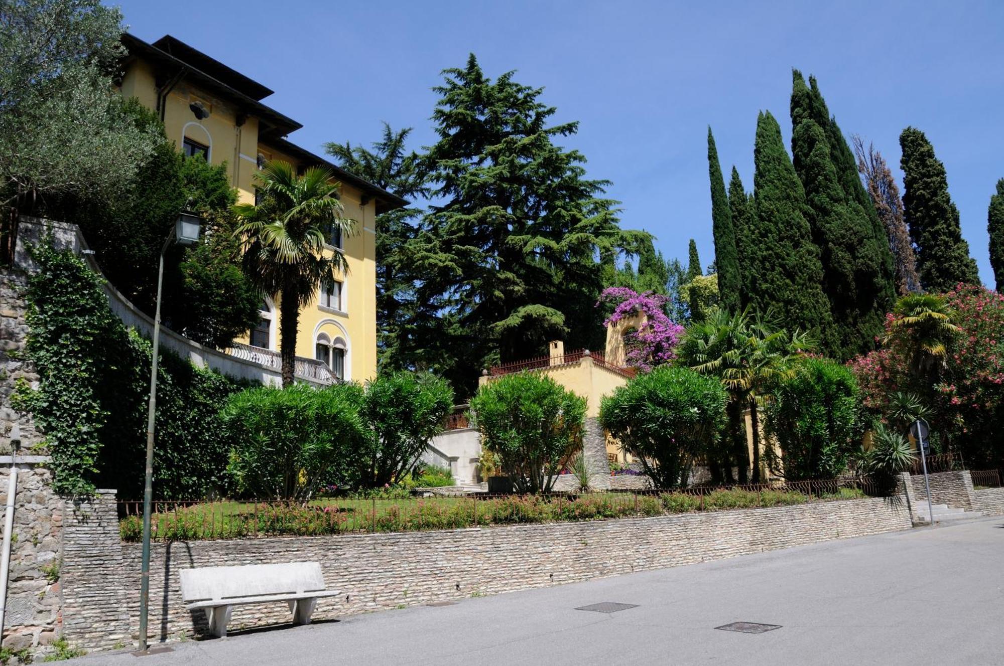 Villa Callas 16 시르미오네 외부 사진