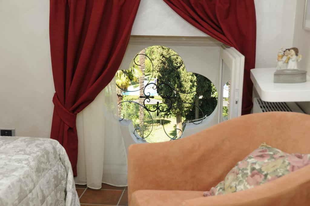 Villa Callas 16 시르미오네 외부 사진